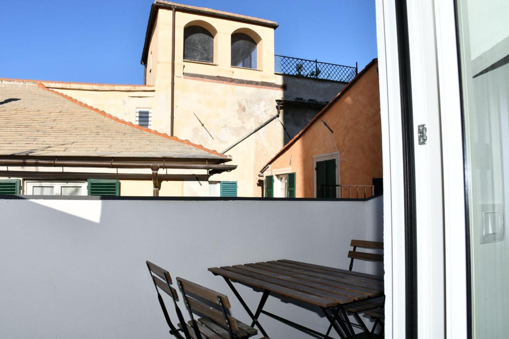 Via Pia 29-7 * Savona